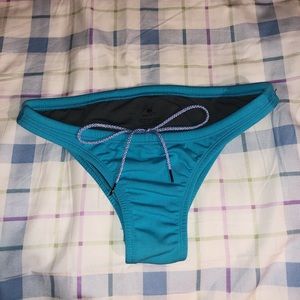 ‼️NEW‼️ Jolyn Ocean blue Europe bottoms size small